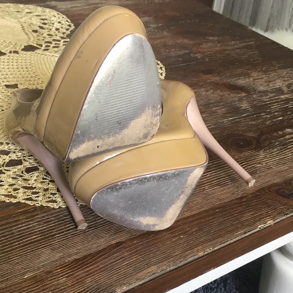 Steve madden beige pumps size 7 - Picture 3 of 7